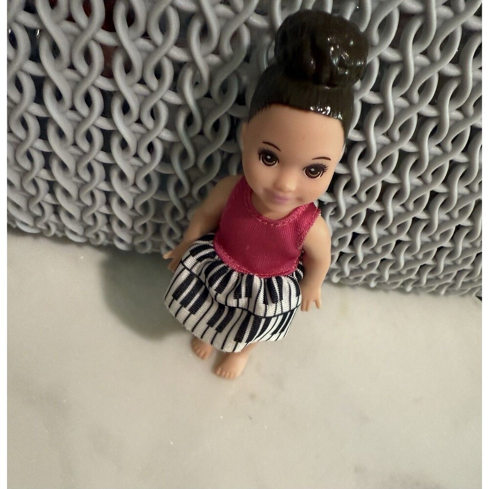 1994 Student Doll “Only” From The Work with Barbie! Music Teacher & Play Mattel